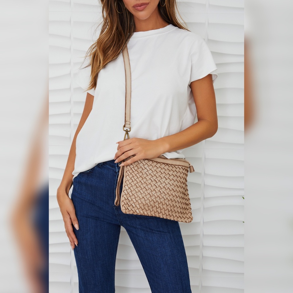 (137-BGE) INTRECCIATO (BRAIDED) SHOULDER/CROSSBODY BAG